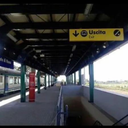 Apartment With Private Parking - Roma Est. *